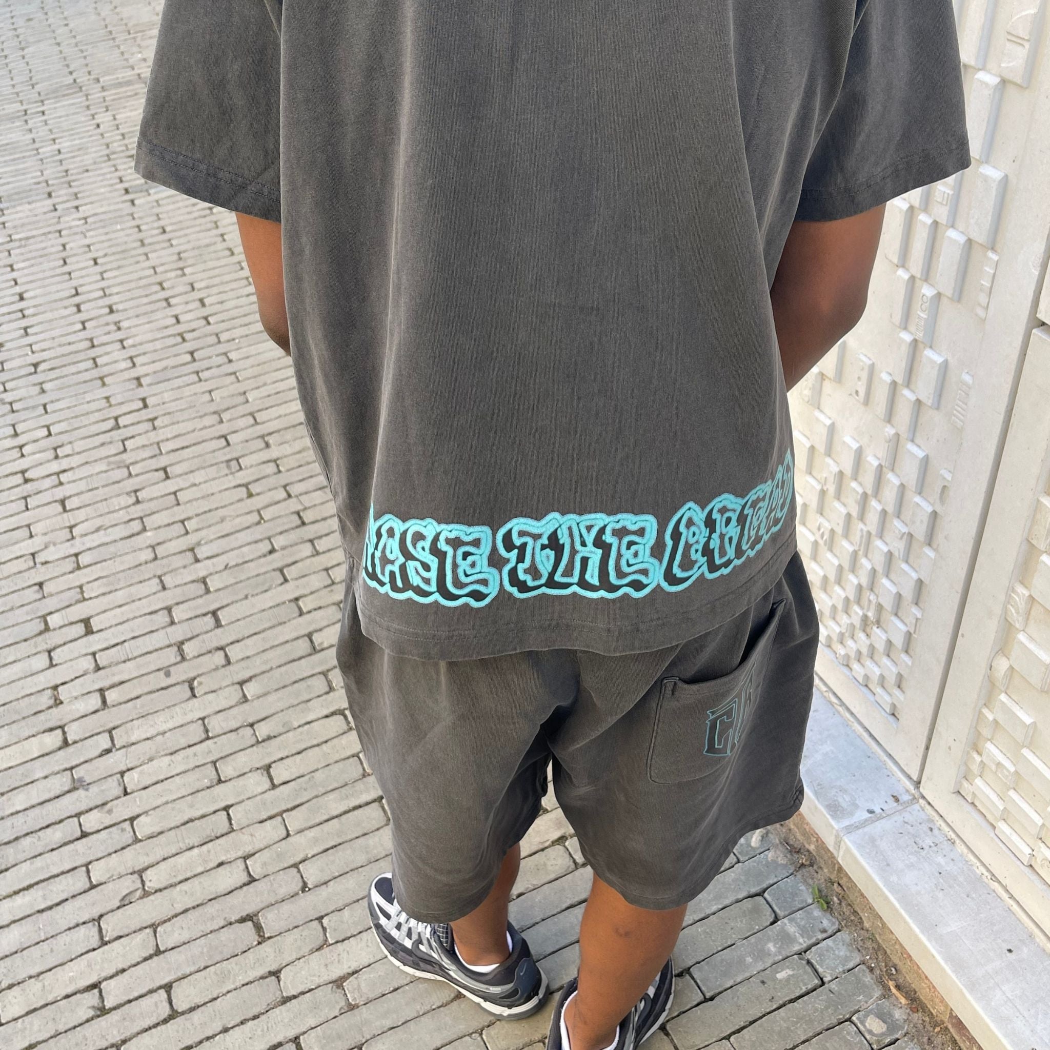 INTO THE DARKNESS - SHORTS AND TEE SET